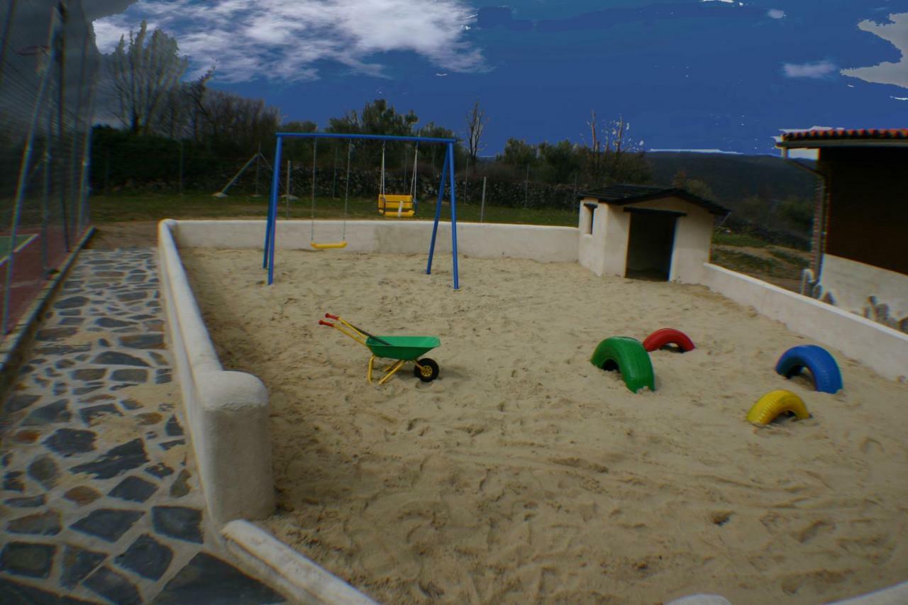 El Canchal De La Gallina - Parking Gratis - Jacuzzi En Privado - Cafeteria - Desayunos - Piscina De Agua Caliente A Partir Del 12 De Abril 2025 Hervas Bagian luar foto